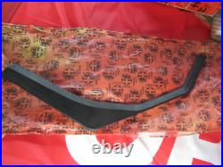 Original Alfa Romeo Berline 1750 Console Couvercle Latéral 105486106600 Neuf Original Alfa Romeo Berline 1750 Console Couvercle Latéral 105486106600 Neuf